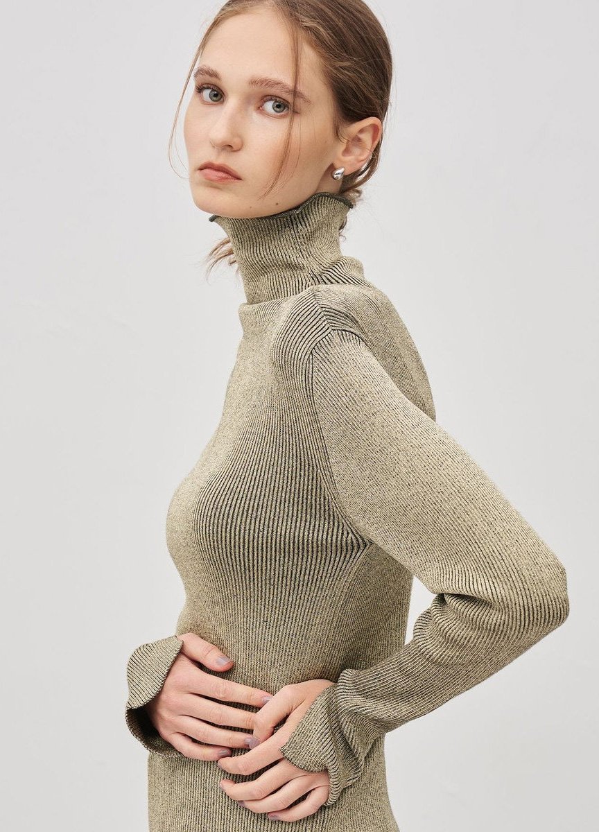 亮絲針織高領上衣